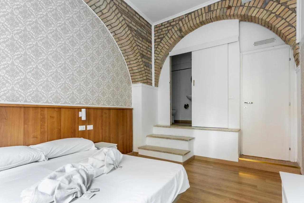 Lux Me - Jacuzzi & Suites Trastevere Roma İtalya